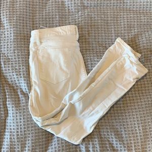 white levi ripped jeans